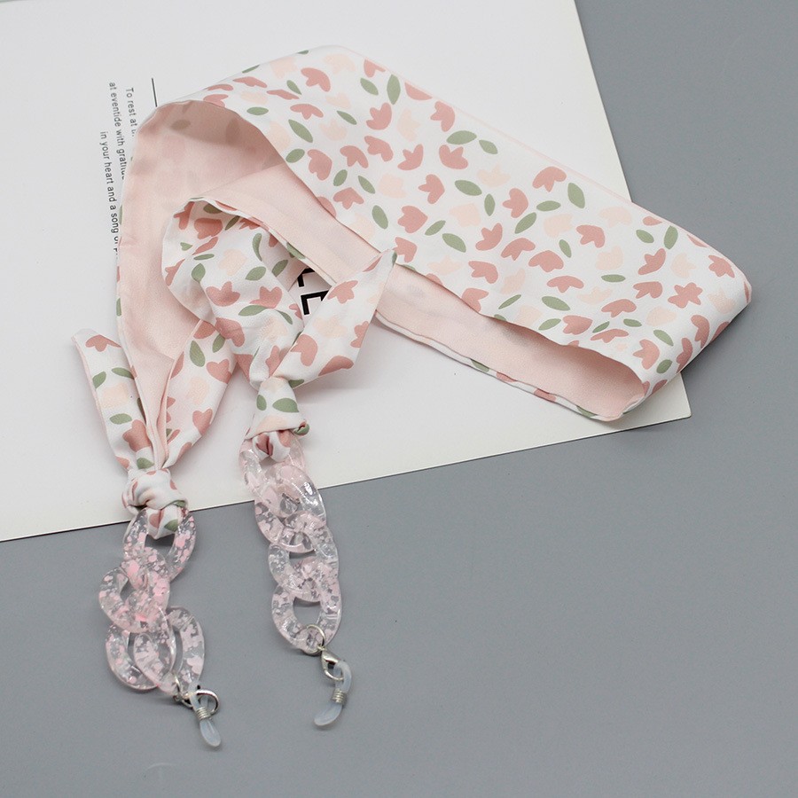 Bohemia Print Silk Scarf Glass - Mask Chain Holder recension och pris